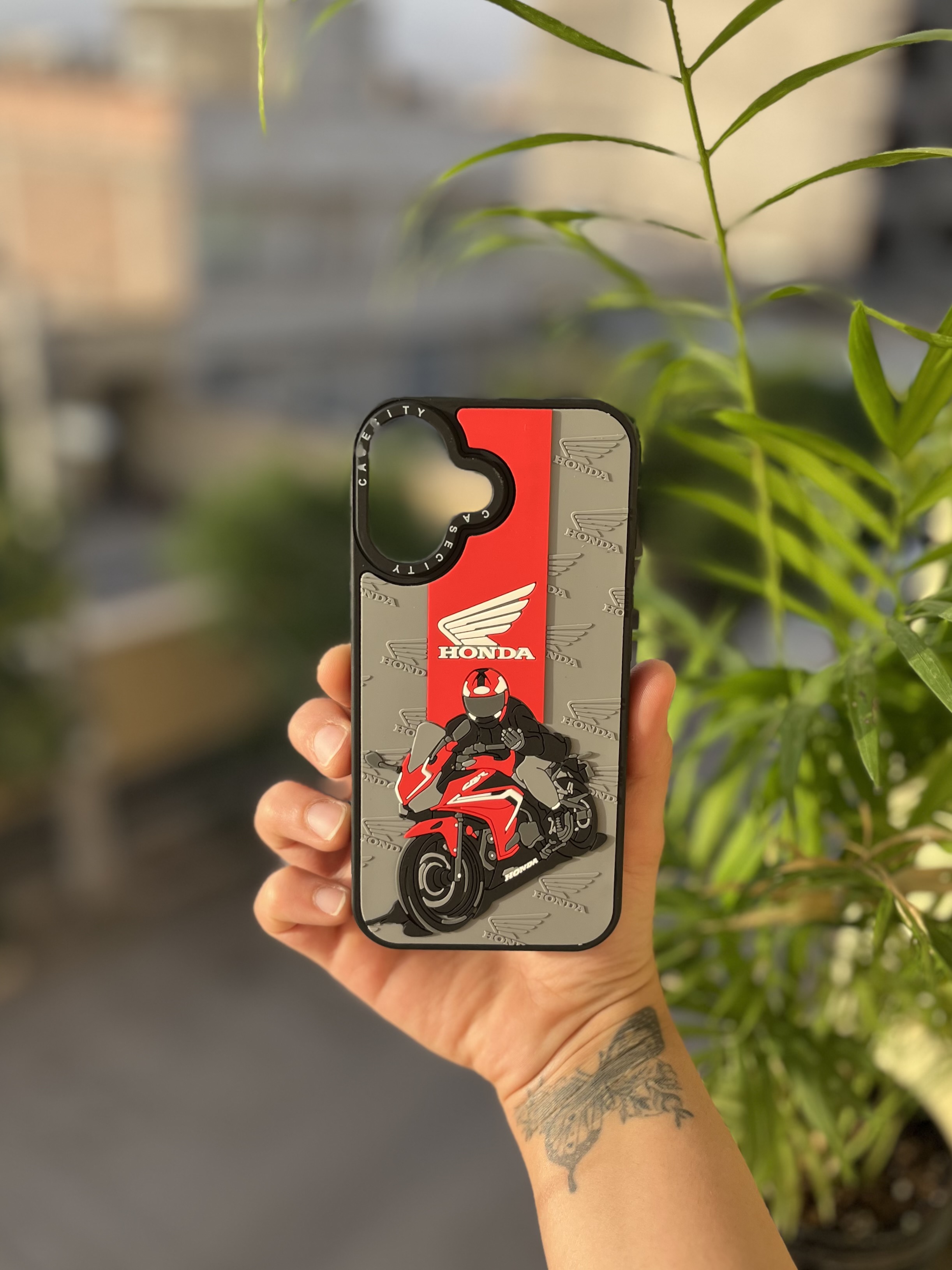 قاب گوشی اسپرت طرح برجسته سری آیفون ۱۶ برند Case Tiffy اورجینال